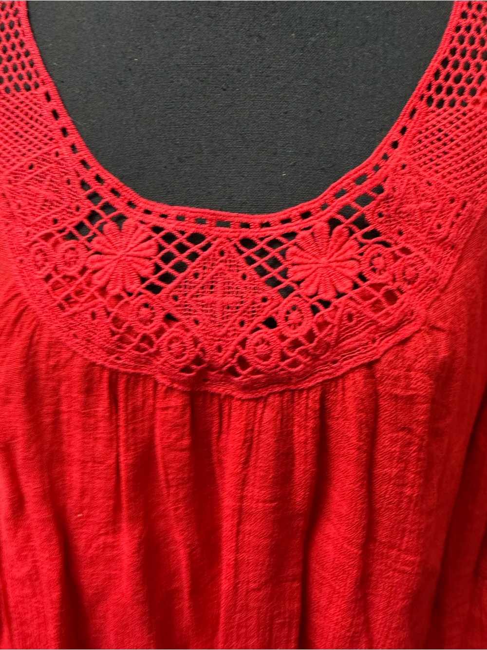 Est 1946 Red Crochet Lace Peasant Top 22/24 Boho Flowy Plus Size Blouse - Picture 3 of 10